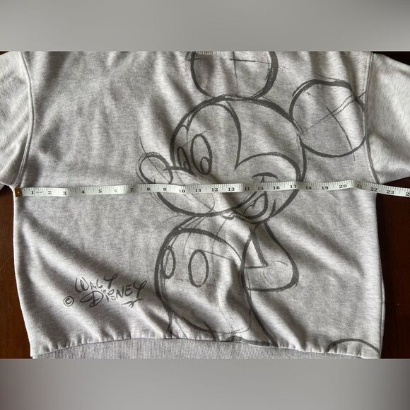 Disney women’s Mickey Mouse Walt Disney graphic sweatshirt, size S - Picture 8 of 9